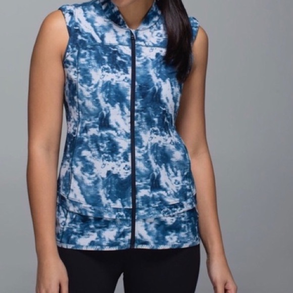 lululemon athletica Jackets & Blazers - Lululemon Vest 🍋💙